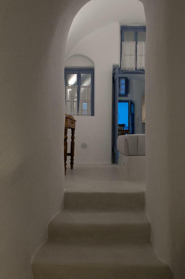 Olyra Traditional Cave Houses 피르고스 외부 사진