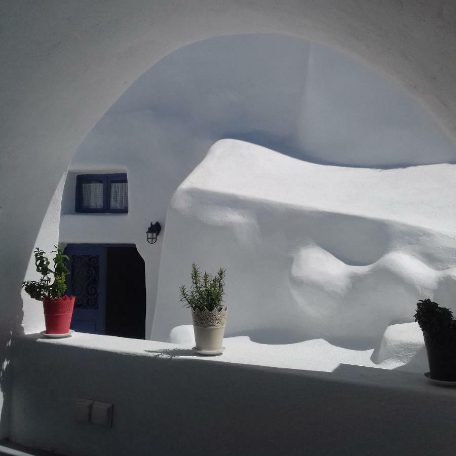 Olyra Traditional Cave Houses 피르고스 외부 사진
